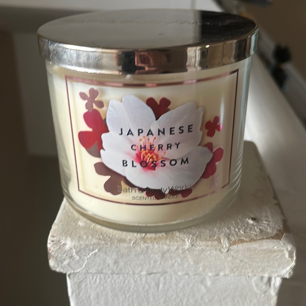 Japanese cherry blossom candle